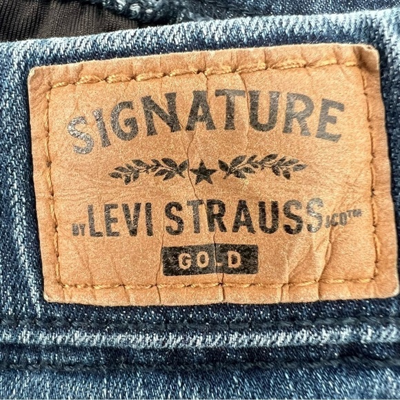 Signature By Levi Strauss Totally Shaping Skinny Jeans Size 10 Long Women’s - Picture 6 of 7
